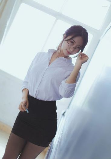 漂亮的老师2